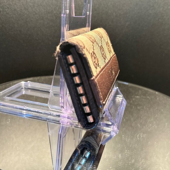 Gucci GG Canvas Key Case - GUC - Picture 4 of 8